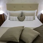 via cimarra luxury suites